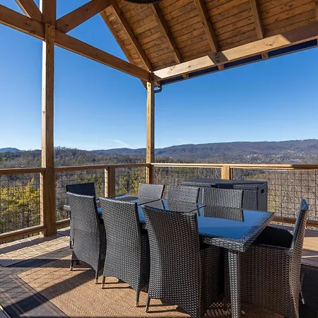 Villa A Stoney Mountain View